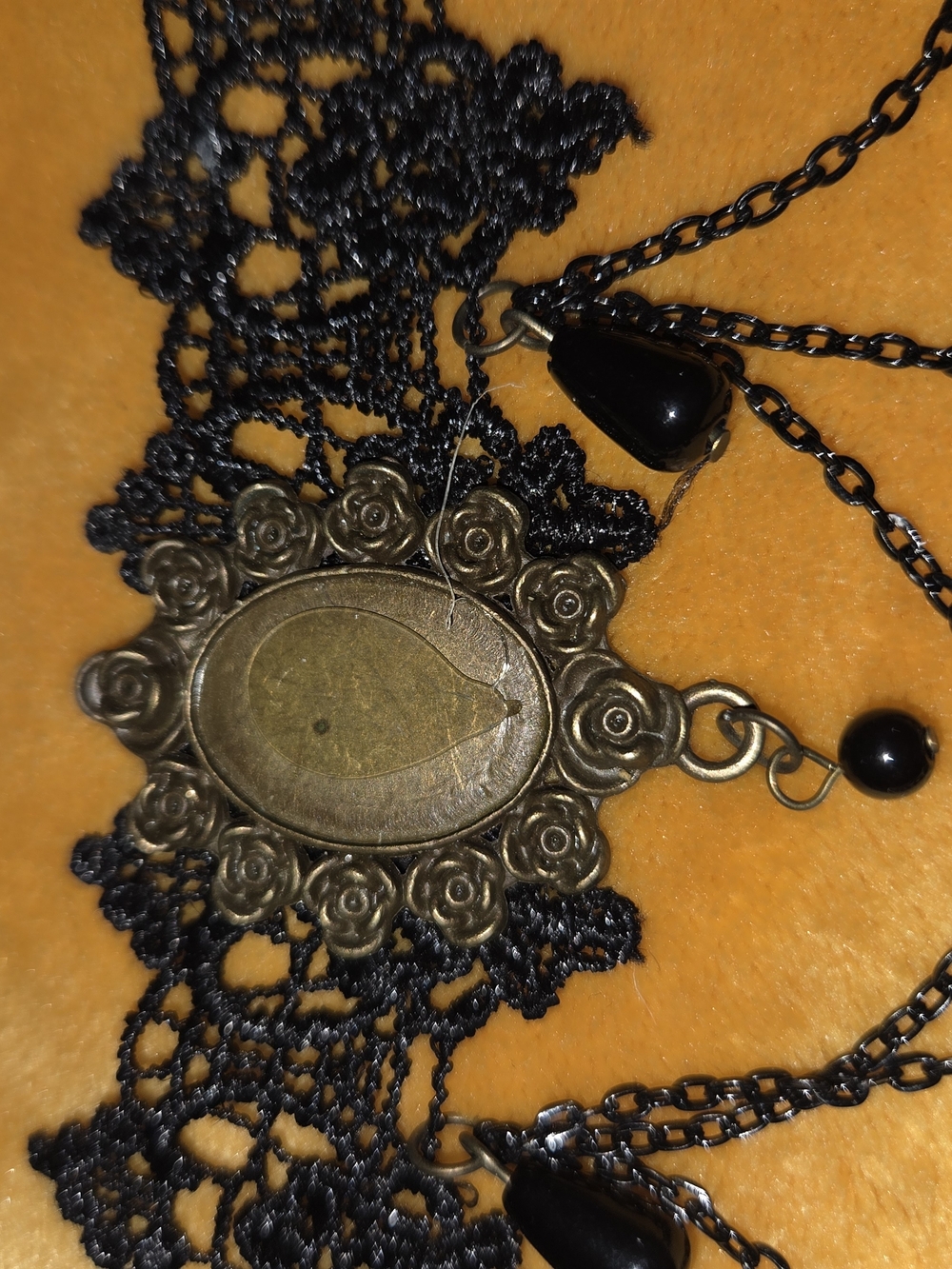 Black Lace Gothic Choker Necklace with Goth Earrings - Picture 2 of 4